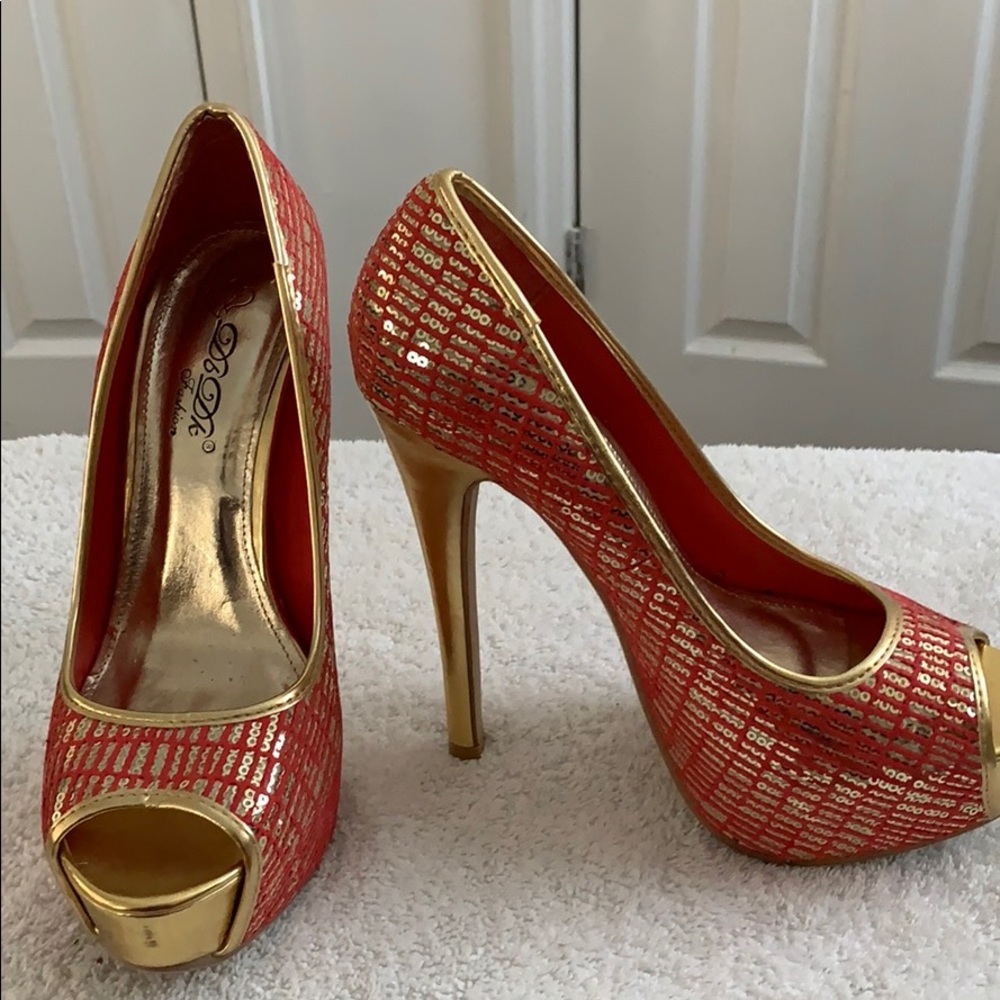 DbDk Fashion Dress Shoes barely Worn Size 9